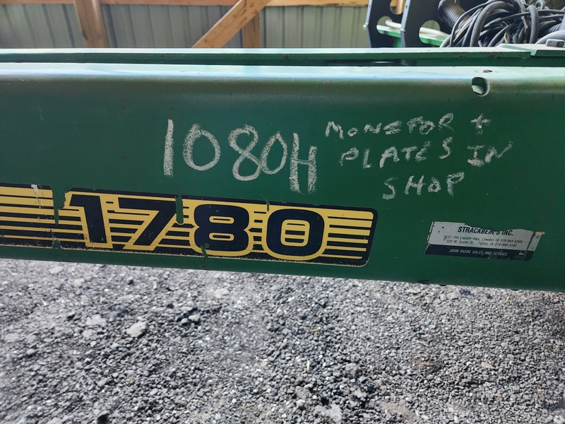 Planting Equipment  John Deere 1780 Planter  Photo