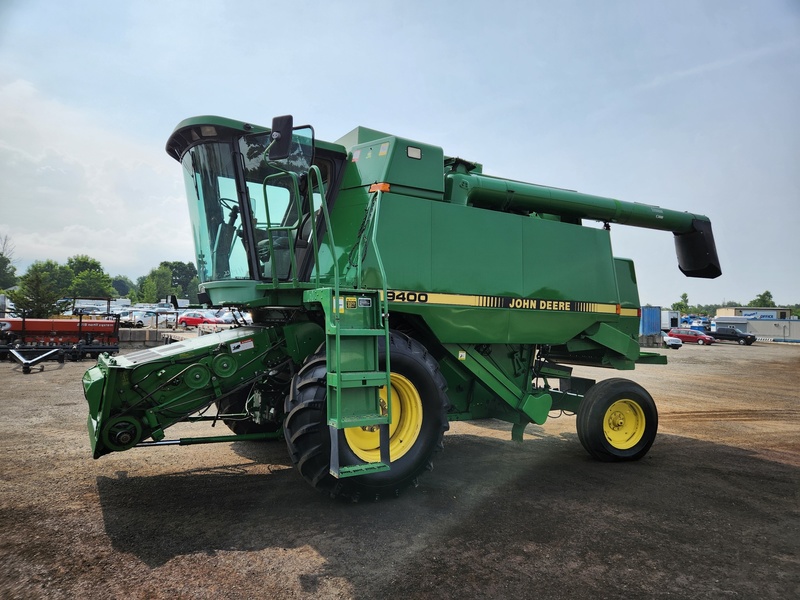 John Deere 9400 Combine 