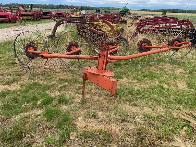 Hay/Forage/Livestock  Befco 5 Wheel Rake Photo