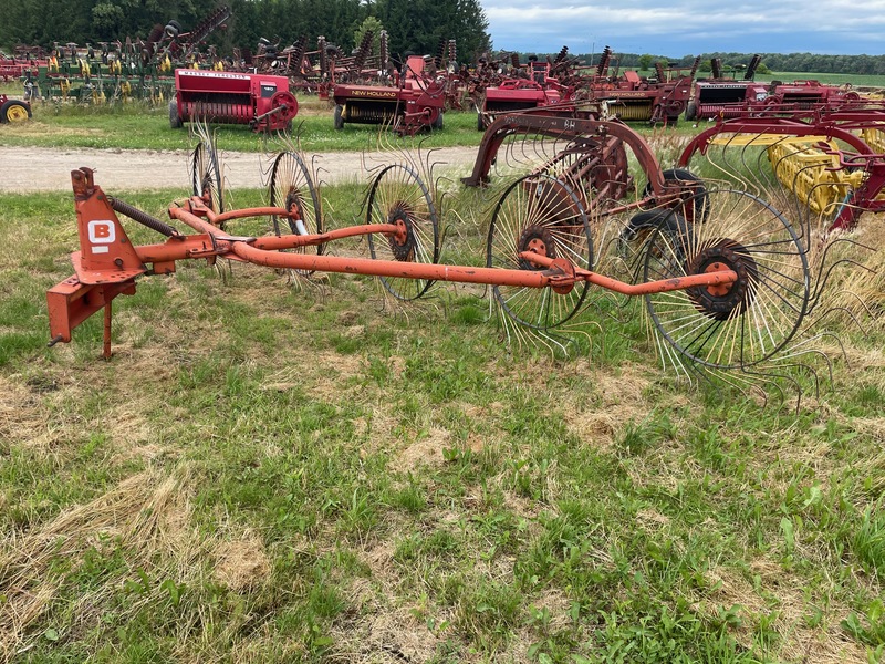 Hay/Forage/Livestock  Befco 5 Wheel Rake Photo