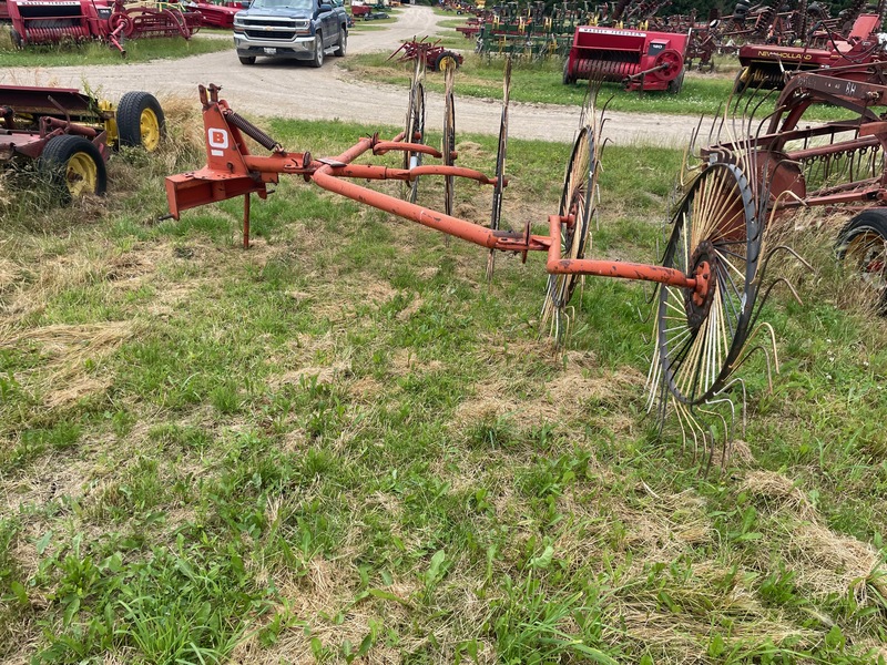 Hay/Forage/Livestock  Befco 5 Wheel Rake Photo