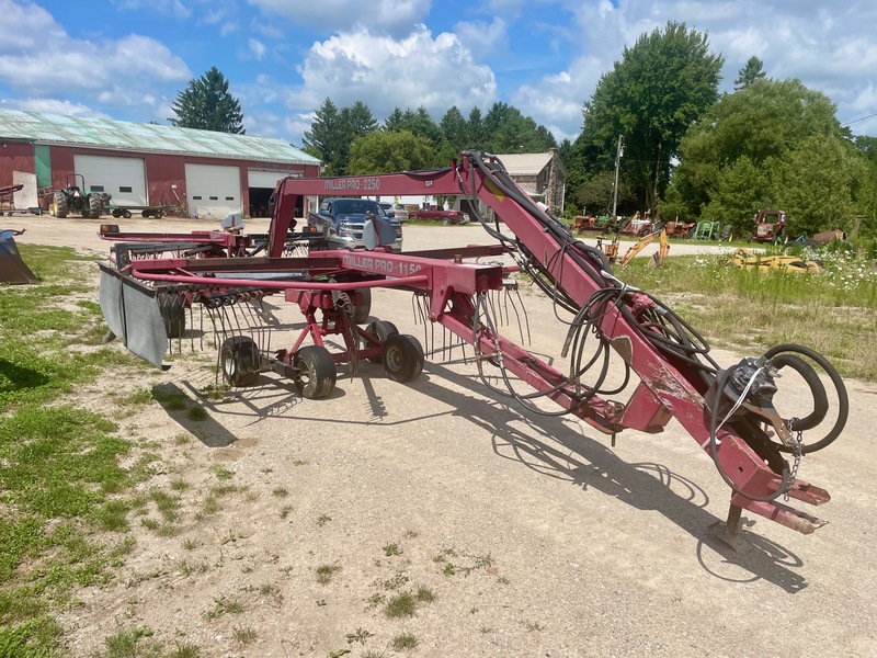 Hay/Forage/Livestock  Miller Pro 2250 - Tandem Rake Photo