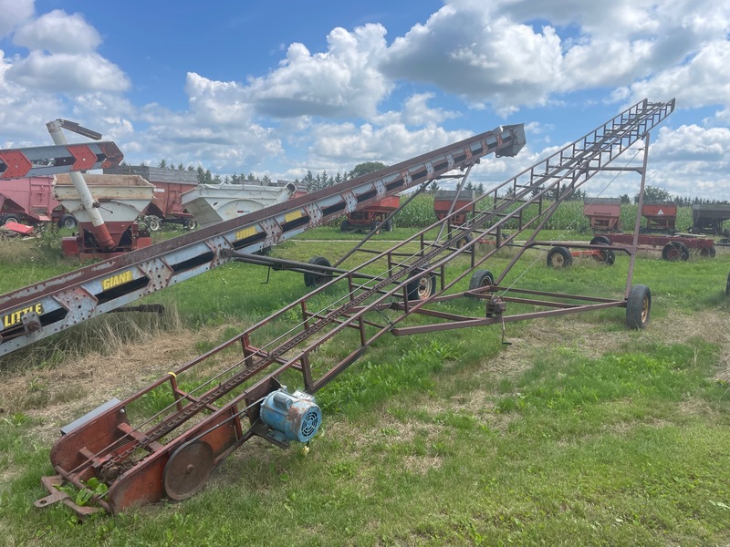 Hay/Forage/Livestock  48ft Electric Pipe Elevator Photo