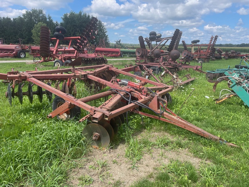 Tillage - Discs  Massey Ferguson 520 Disc - 9ft Photo