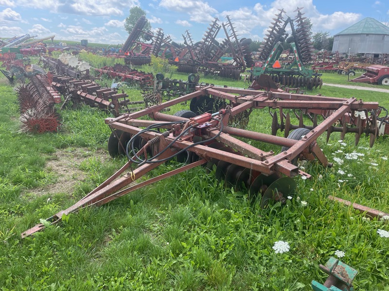 Tillage - Discs  Massey Ferguson 520 Disc - 9ft Photo