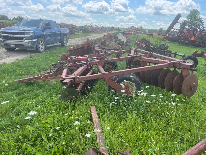 Tillage - Discs  Massey Ferguson 520 Disc - 9ft Photo