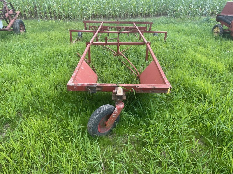 Hay/Forage/Livestock  8 Bale Small Accumulator Photo