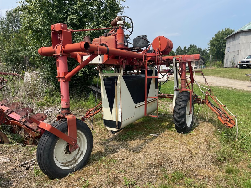 Grain Handling  Hahn Hi-Boy Sprayer | Hydraulic Booms, Gas Powered Photo