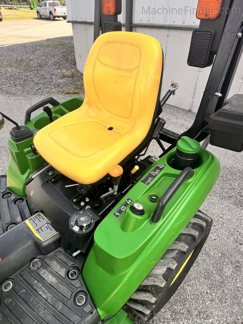 Tractors  2018 John Deere 1023E Compact Utility Tractor Photo