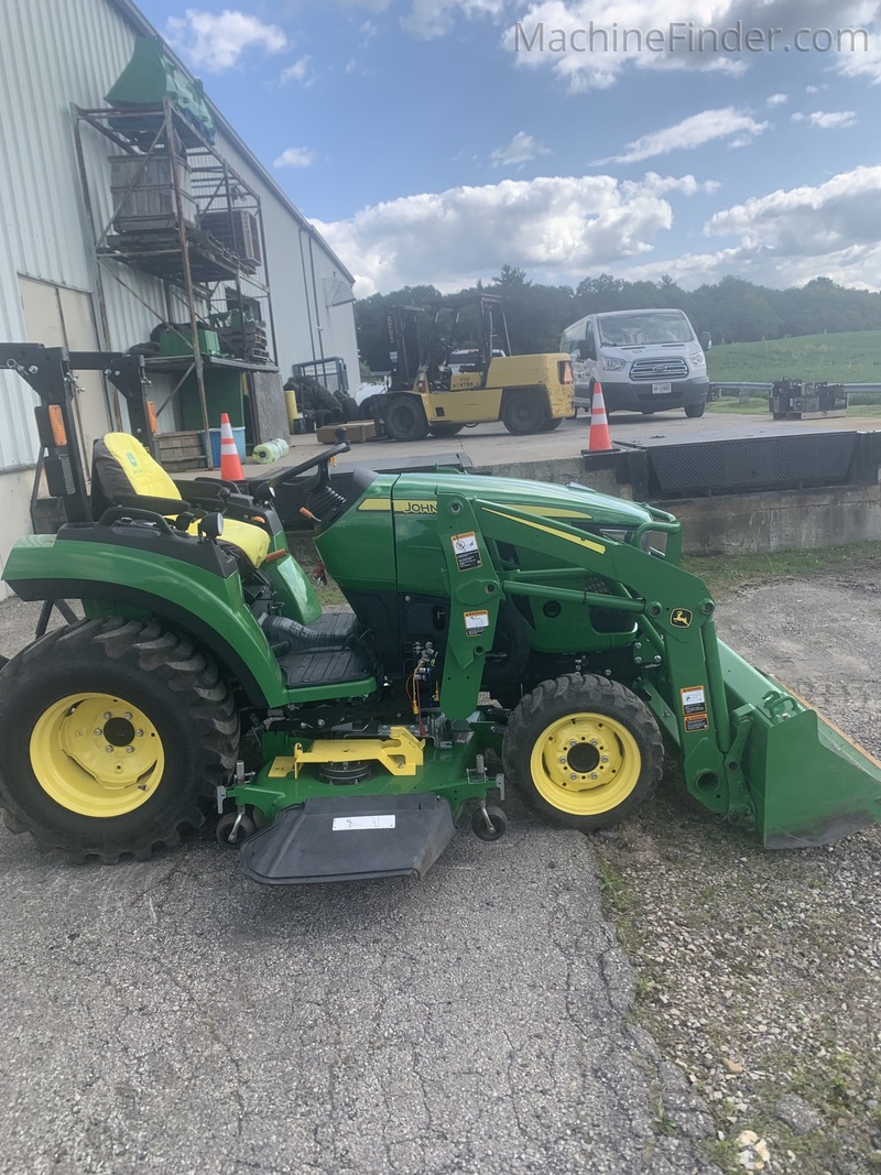 Tractors  2018 John Deere 2032R Compact Utility Tractor Photo