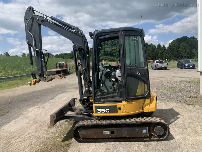 Construction  2019 John Deere 35G Compact Excavator Photo