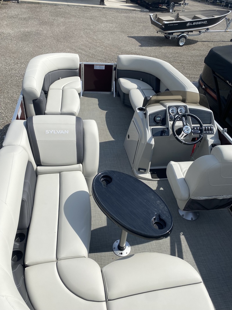 Boats  2024 Sylvan Mirage 820 Cruise w Yamaha T50 High Thrust Photo