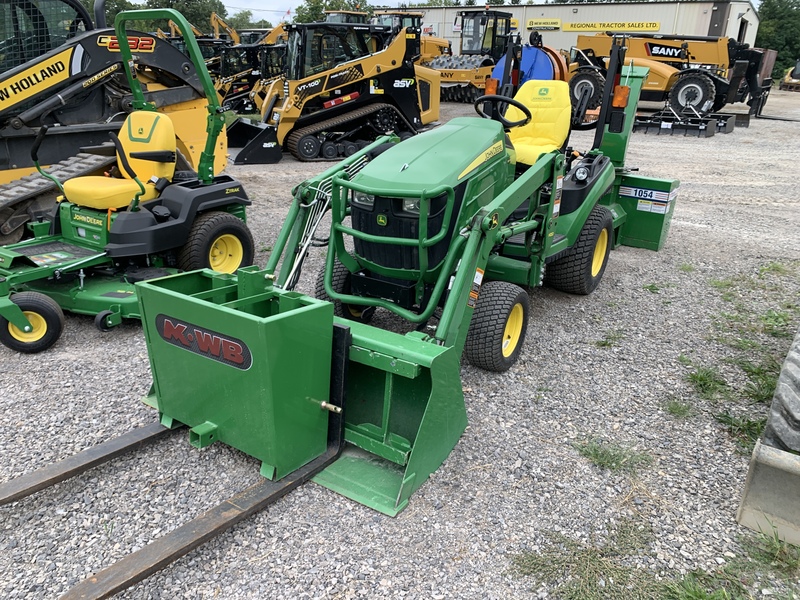 John Deere 1025R Compact Tractor Package