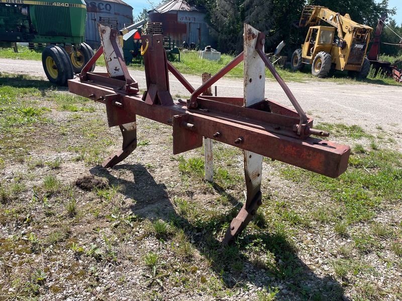 Tillage - Cultivators  2 Shank Ripper - 3pth Photo