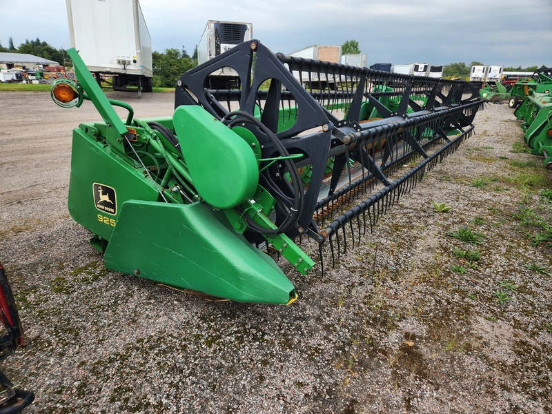 Flex Head  John Deere 925 Flex Head  Photo