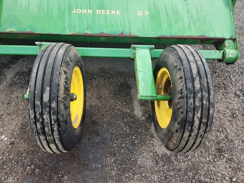 Mowers  John Deere 27 Stock Chopper Photo