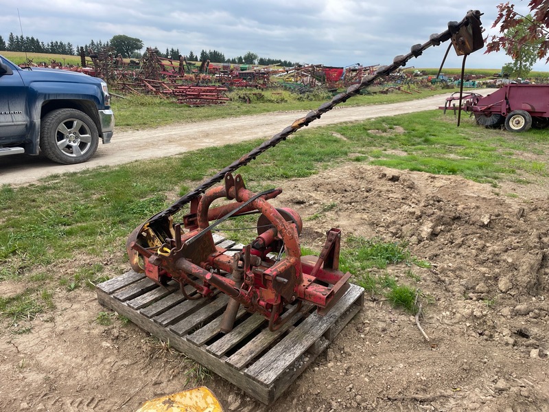 Tillage - Other  New Holland 450 Belt Drive Sickle Mower Photo