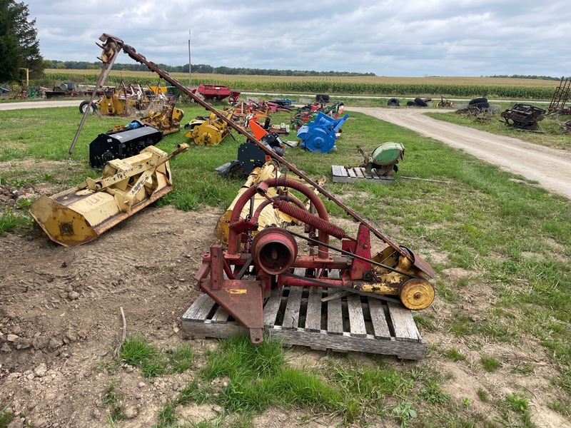 Tillage - Other  New Holland 450 Belt Drive Sickle Mower Photo