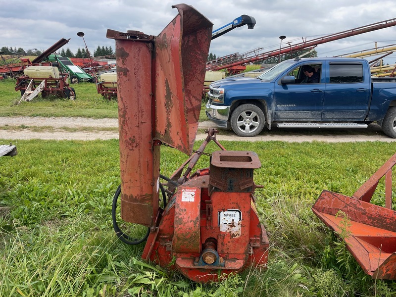 Hay/Forage/Livestock  McKee Cornhog Forage Blower Chopper Photo