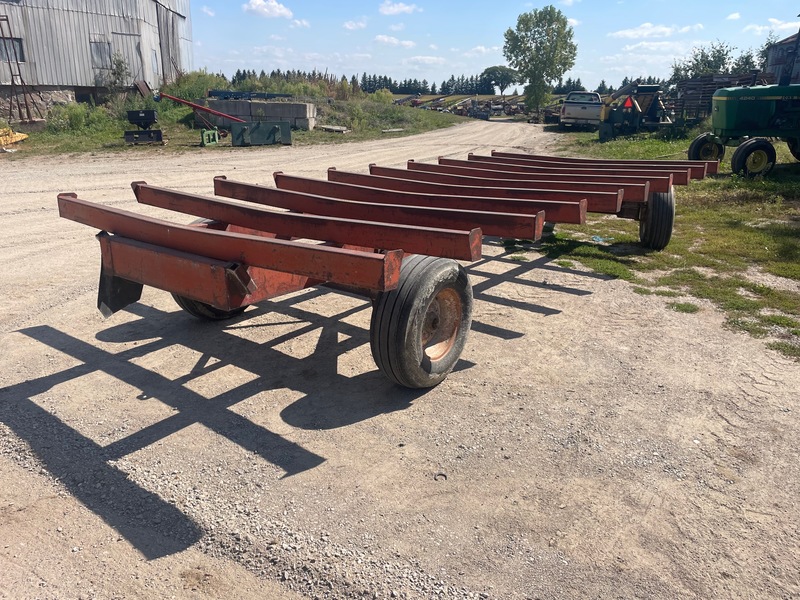 Wagons  20ft Round Bale Wagon Photo