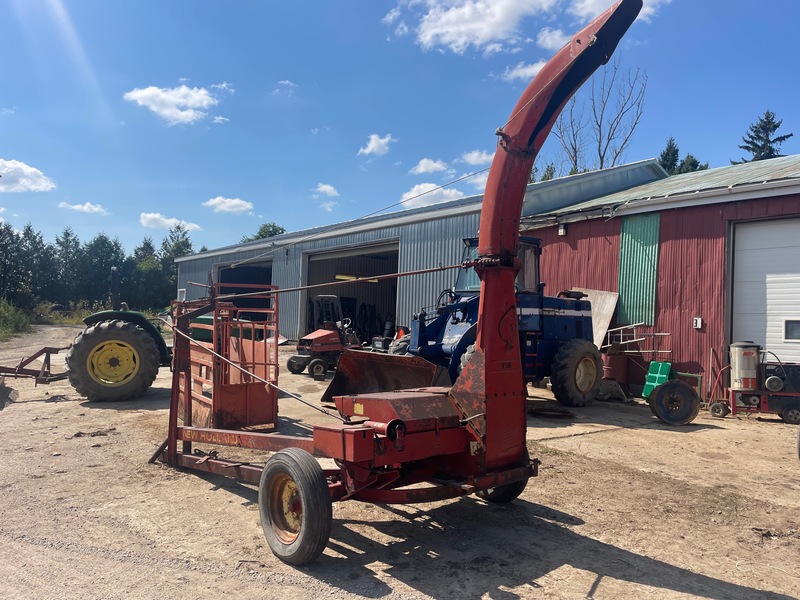 Hay/Forage/Livestock  New Holland 717 Forage Harvester Super Photo