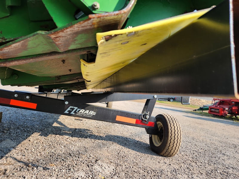 Flex Head  John Deere 925 Flex Head  Photo