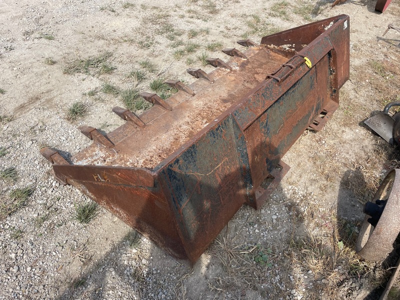 Attachments  7ft Tooth Bucket - Skid Steer + Quick Attach Photo