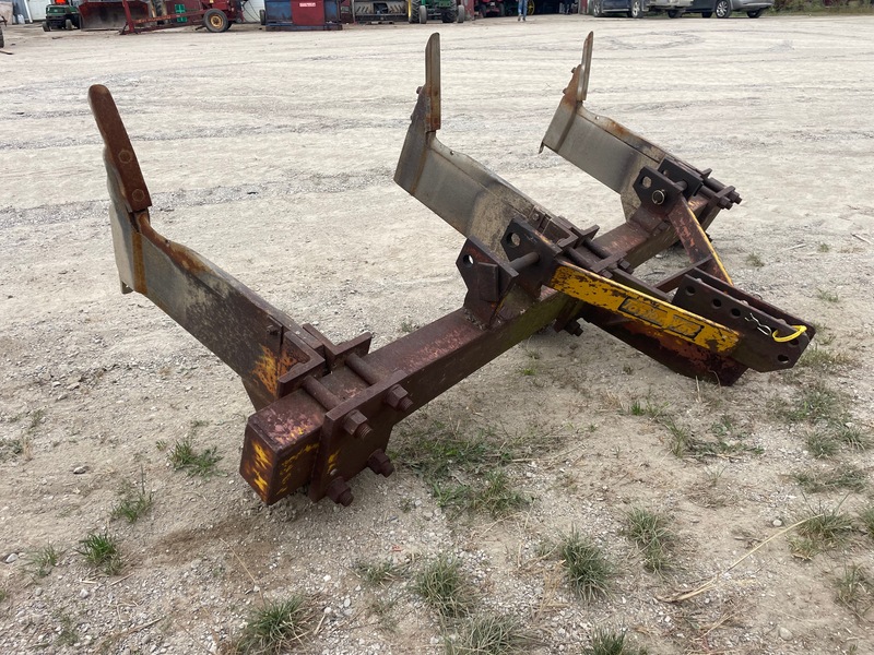 Tillage - Other  Taylorway 3 Shank Ripper | 3 Point Hitch Photo