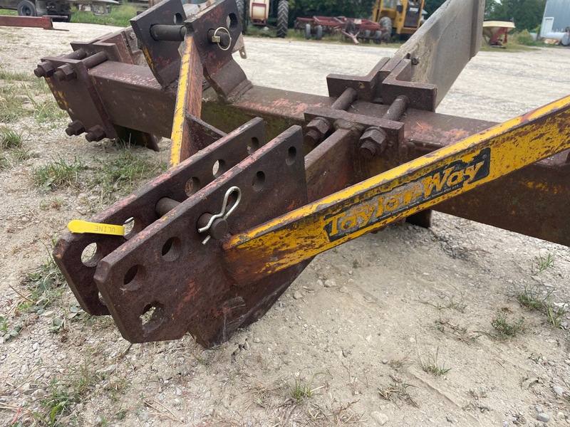 Tillage - Other  Taylorway 3 Shank Ripper | 3 Point Hitch Photo