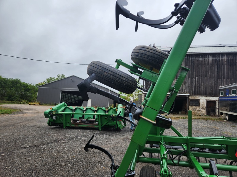 Cultivators  John Deere 960 Cultivator  Photo