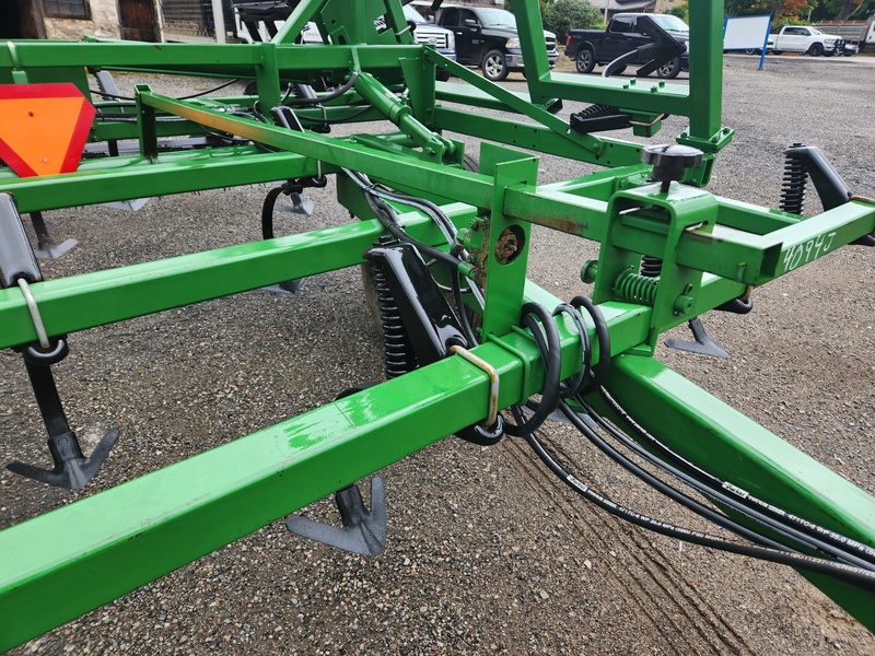 Cultivators  John Deere 960 Cultivator  Photo