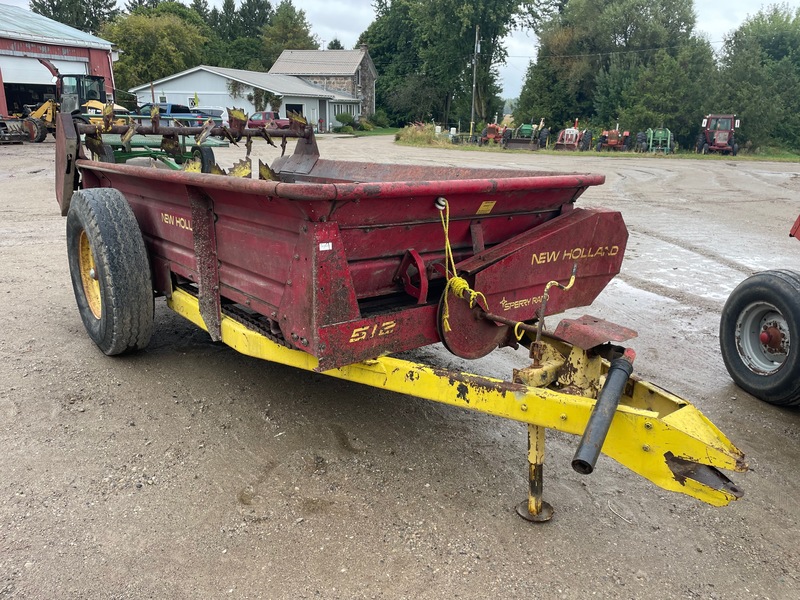 Manure Equipment  New Holland 512 Manure Spreader - Double Beater Photo