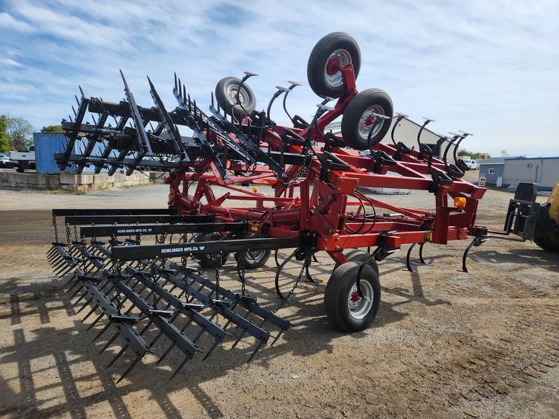 Cultivators  Case IH 4300 Cultivator Photo