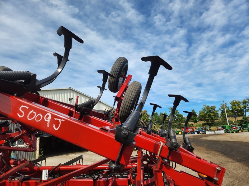 Cultivators  Case IH 4300 Cultivator Photo