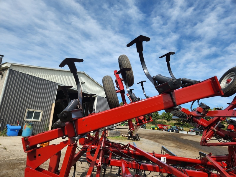 Cultivators  Case IH 4300 Cultivator Photo