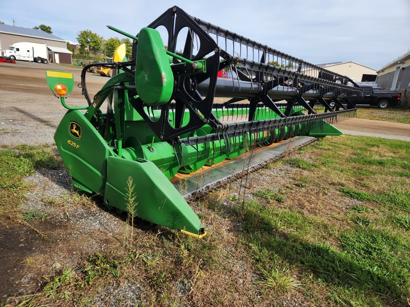 Flex Head  John Deere 625 Flex Head  Photo