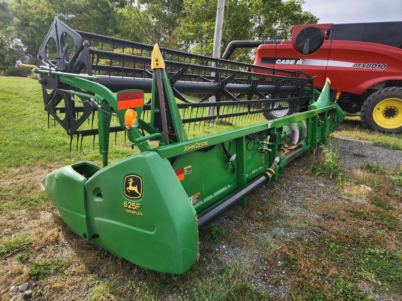 Flex Head  John Deere 625 Flex Head  Photo