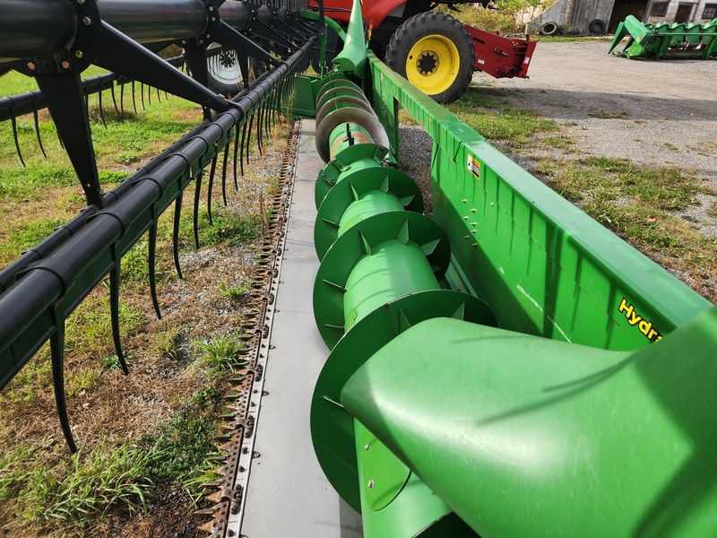 Flex Head  John Deere 625 Flex Head  Photo