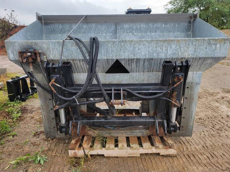 HLA HS200 Salt Spreader for sale 