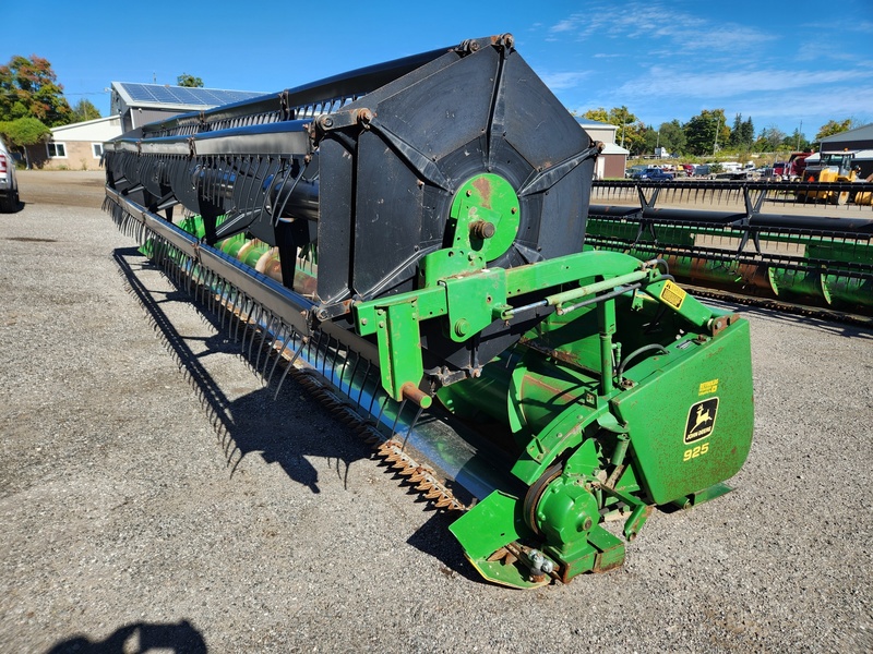 Flex Head  John Deere 925 Flex Head  Photo