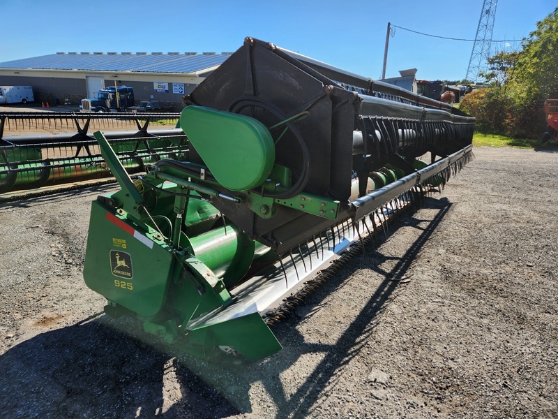 Flex Head  John Deere 925 Flex Head  Photo