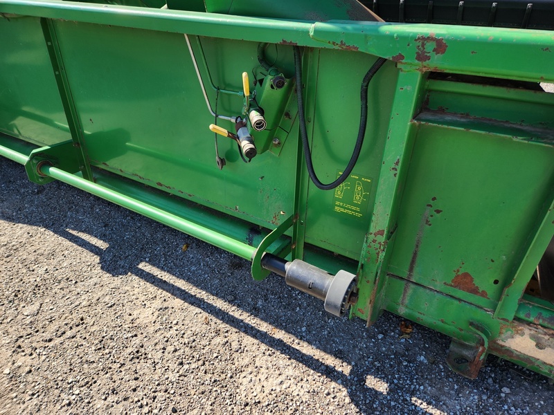 Flex Head  John Deere 925 Flex Head  Photo