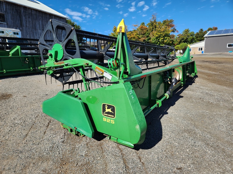 Flex Head  John Deere 925 Flex Head  Photo