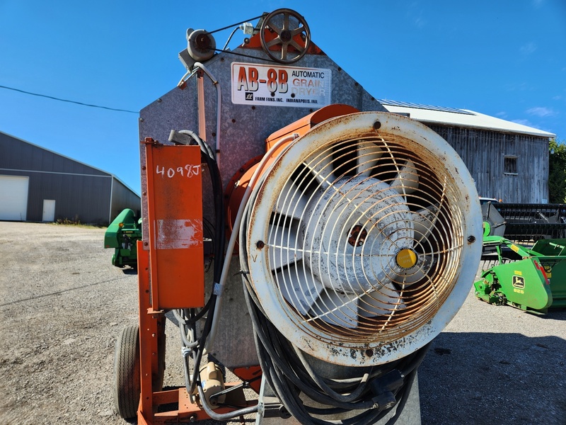 Combines & Harvesting Equipment  Farm Fan AB-8B Grain Dryer Photo