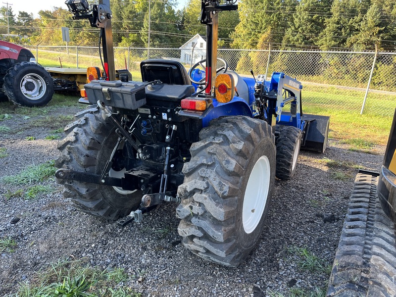 New Holland Workmaster 25 Tractor /Loader 