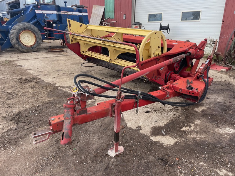 Hay/Forage/Livestock  New Holland 472 Haybine - 7ft Photo