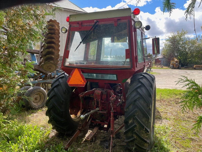 Tractors  International 624 Tractor cab - 3pth , PTO Photo