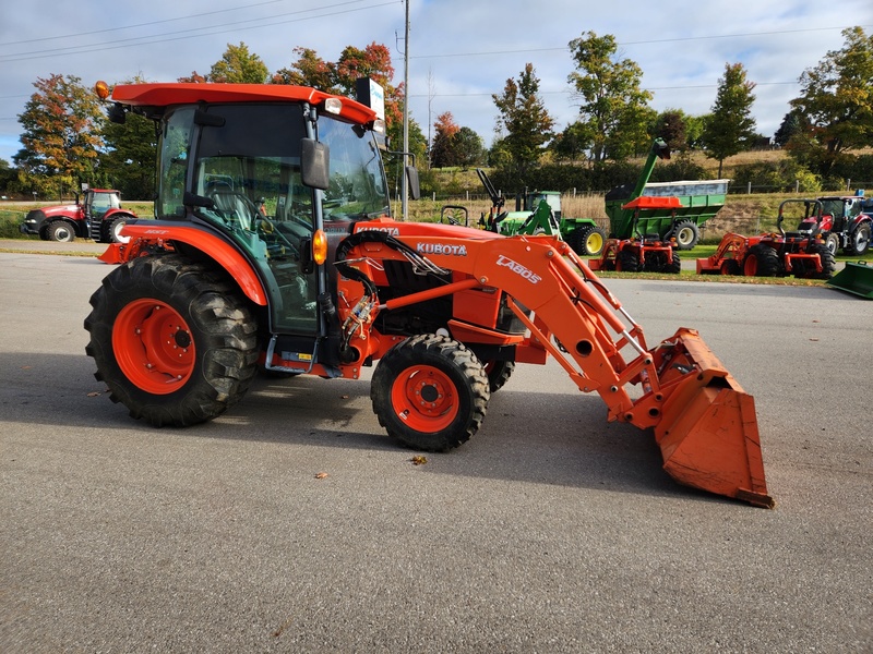 Tractors - Compact  Kubota L4060 HST Tractor  Photo