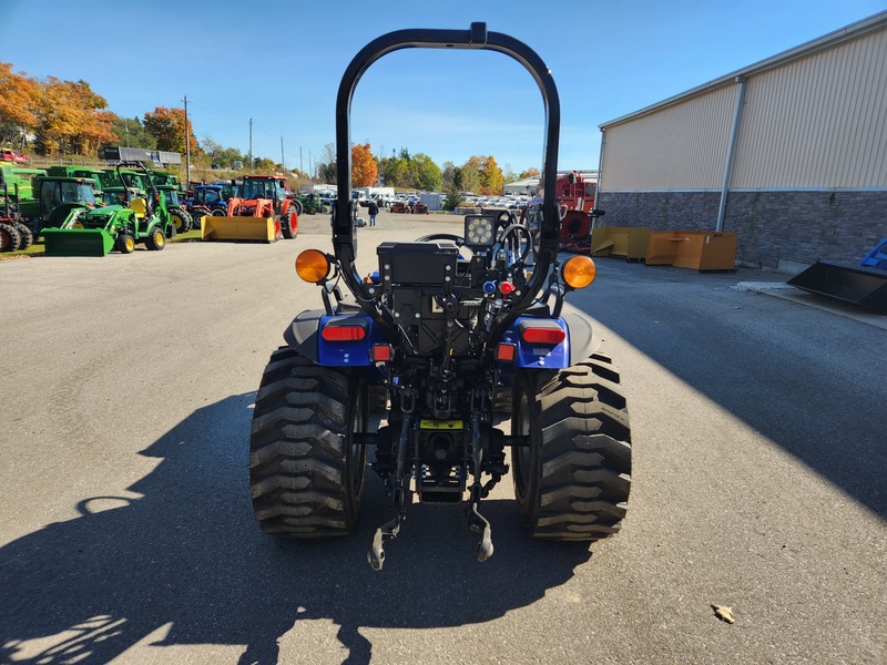 Tractors - Compact  Farmtrac 25H Tractor  Photo