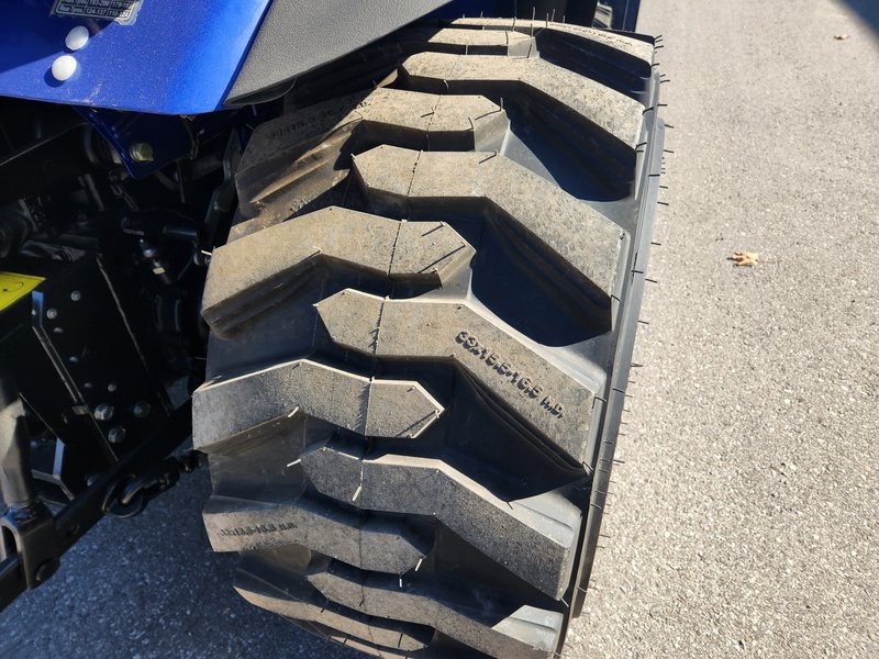 Tractors - Compact  Farmtrac 25H Tractor  Photo